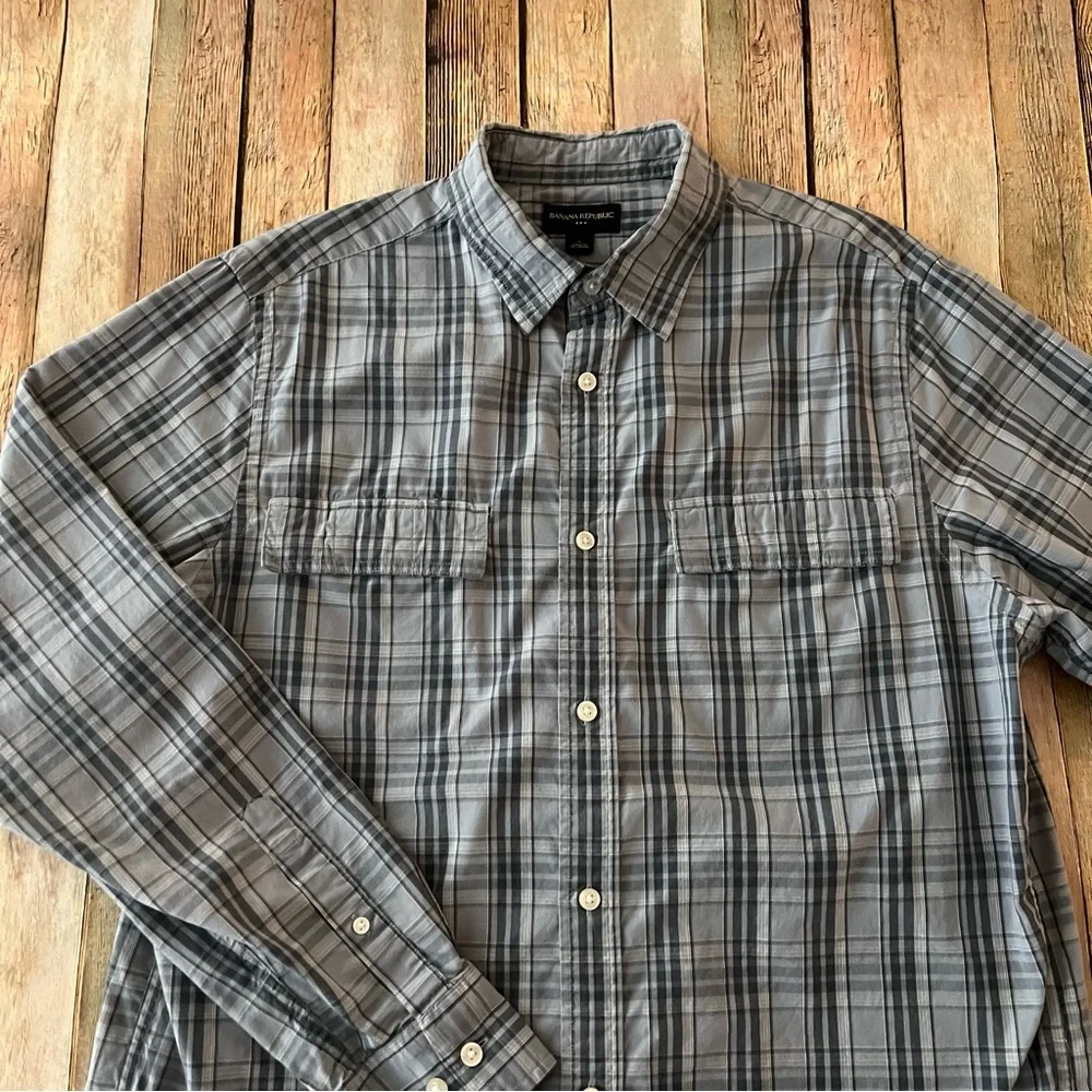 Banana Republic mens plaid long sleeve casual button down shirt | size Large